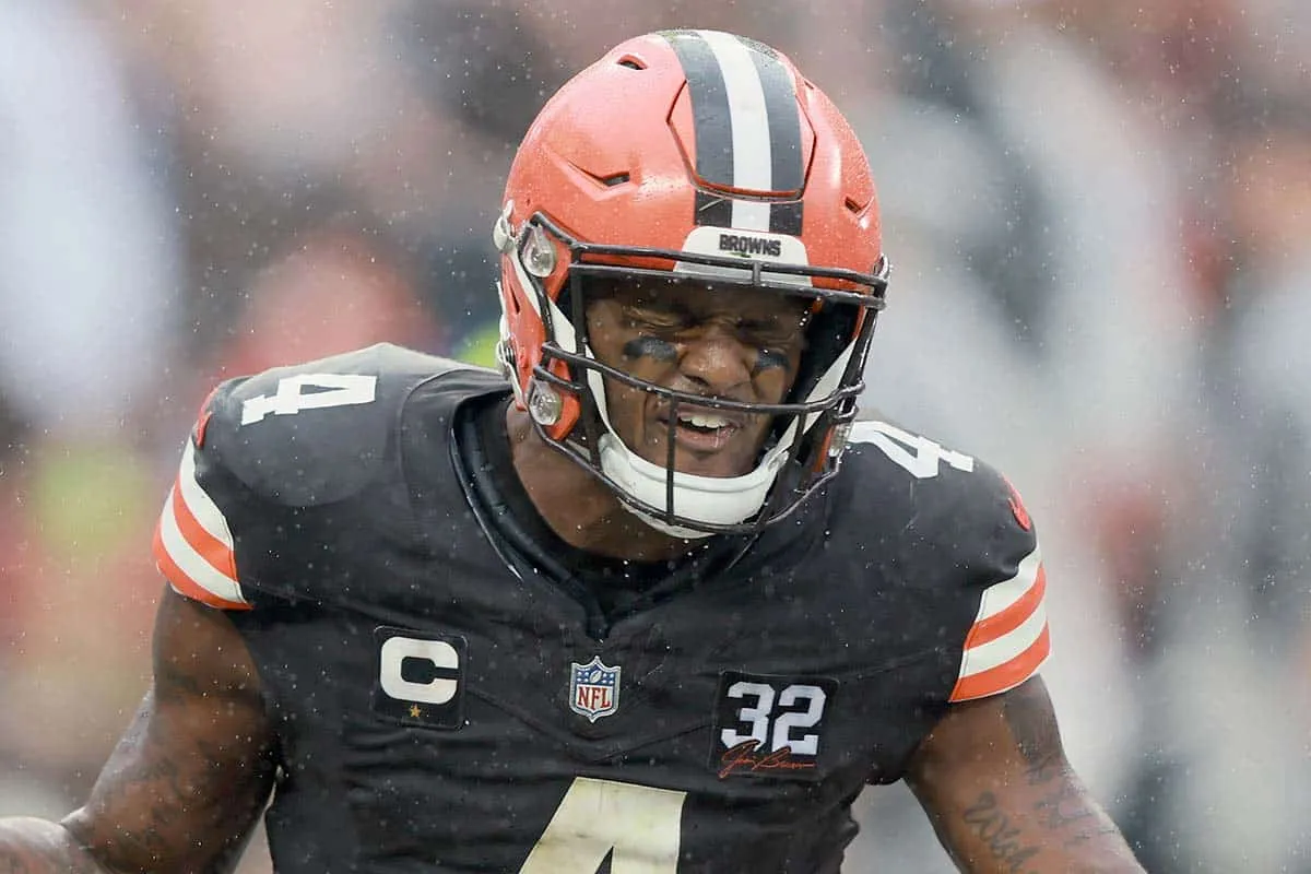 Deshaun Watson, quarterback dos Browns, est&aacute; fora da temporada NFL 2023/2024.