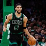 NBA: Celtics seguram rea&ccedil;&atilde;o dos Bucks e seguem na lideran&ccedil;a