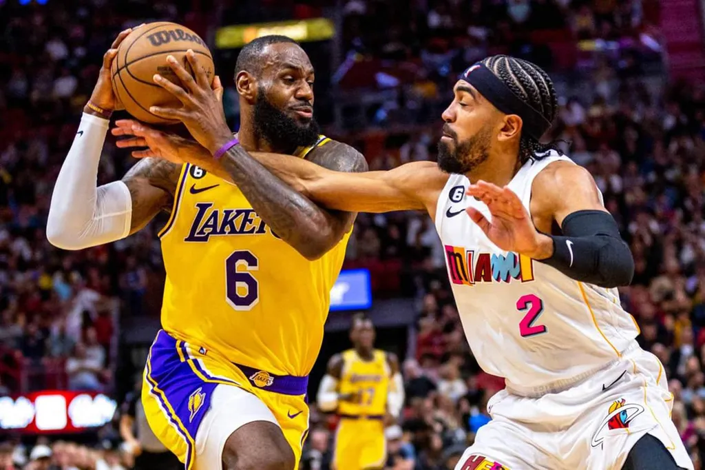NBA: rec&eacute;m-chegado, Gabe Vincent &lsquo;ignora&rsquo; &iacute;dolo dos Lakers em top-5