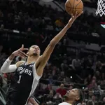 Hist&oacute;rico: Wembanyama atinge marca in&eacute;dita na NBA e surpreende