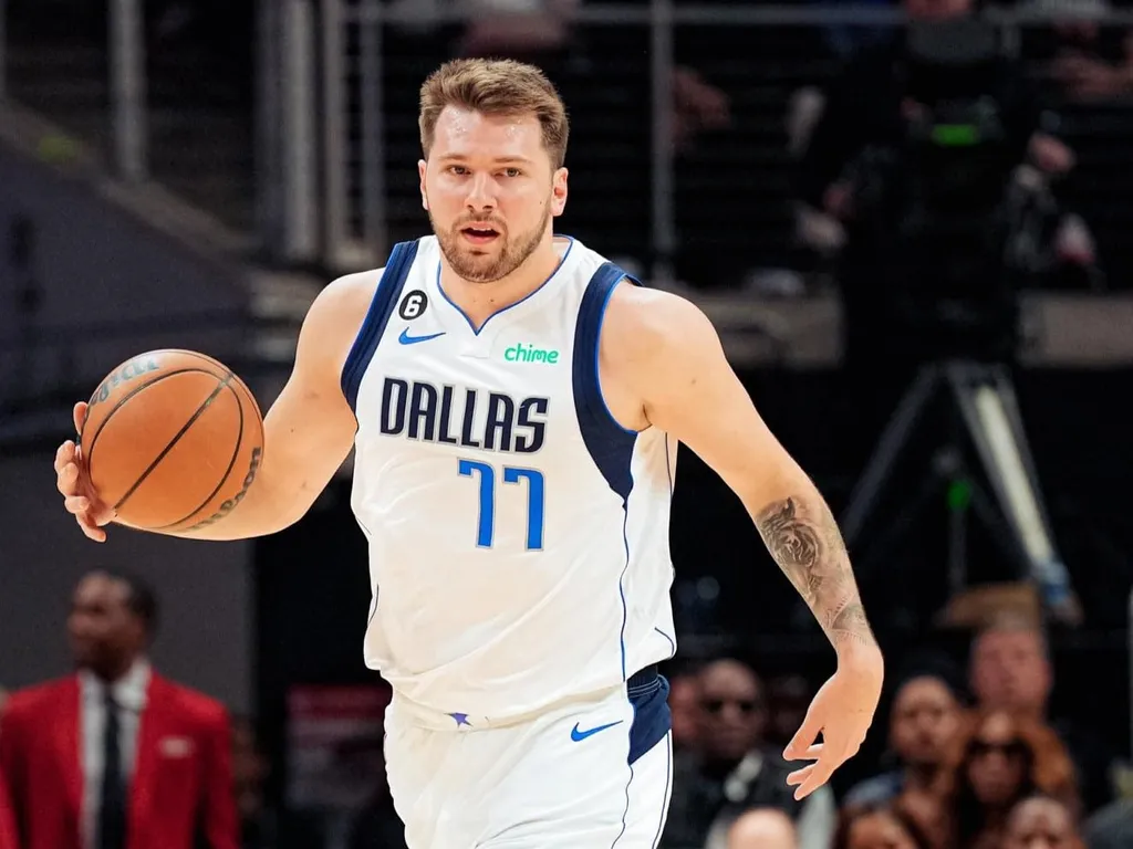 NBA: Doncic diz que n&atilde;o ficar&aacute; no banco e aponta culpado por fase dos Mavs