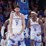 NBA: Thunder vence Warriors em duelo &eacute;pico de Shai e Curry