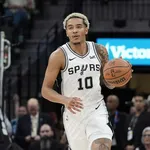 NBA: Spurs desperdi&ccedil;am chance no fim e perdem para Hawks