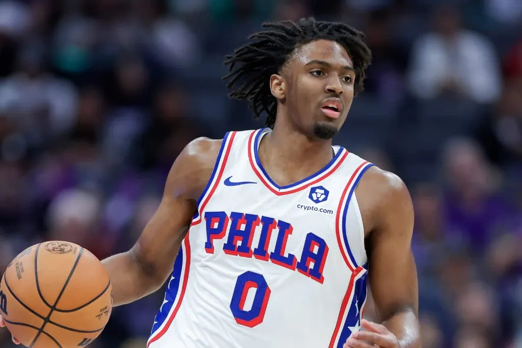 NBA Playoffs 2024: Tyrese Maxey vira d&uacute;vida nos 76ers para o jogo 2 com os Knicks
