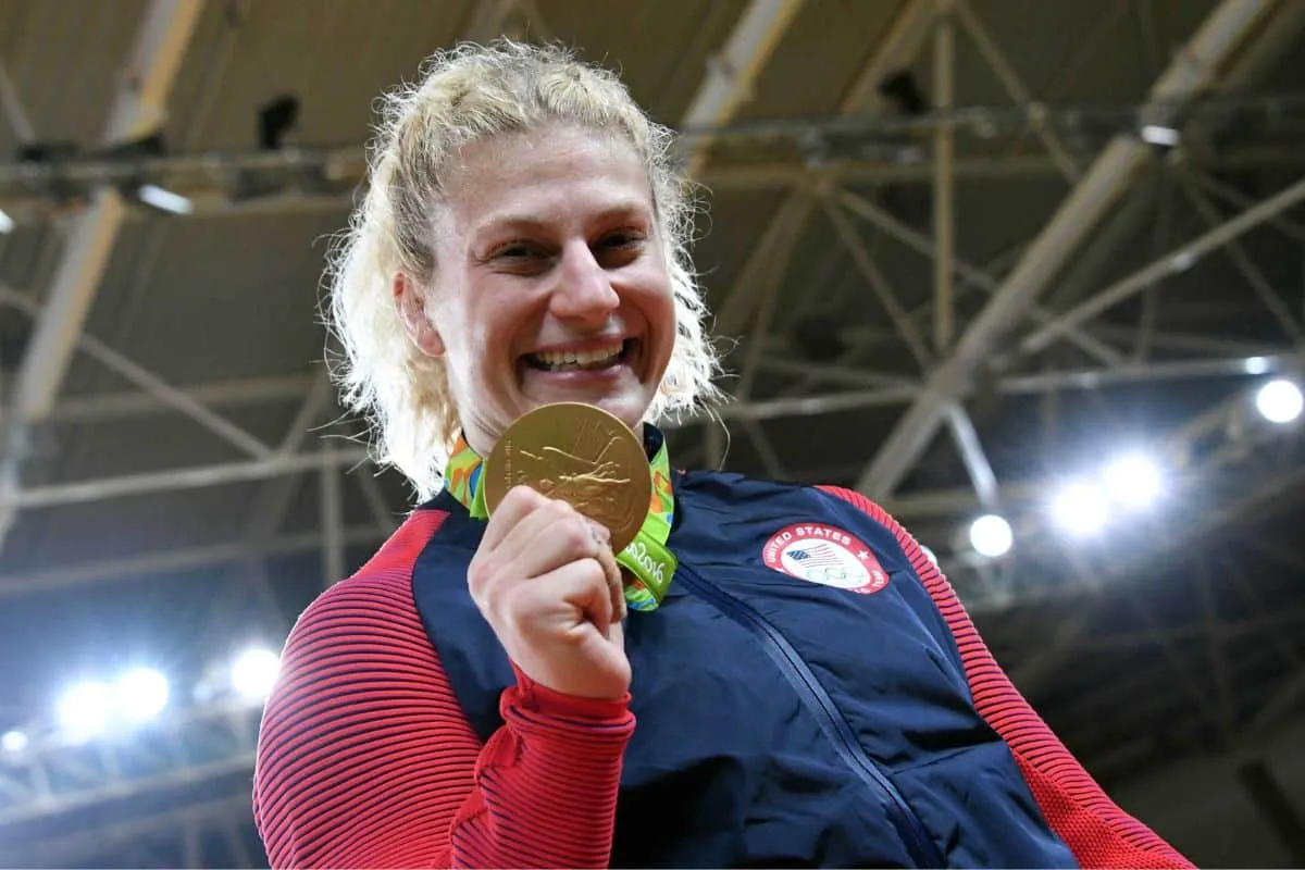 Kayla Harrison conquistou ouro ol&iacute;mpico no jud&ocirc; em 2016, no Rio de Janeiro, e est&aacute; confirmada no UFC 300. Foto: Icon sport