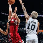 NBA: Miami Heat freia Wembanyama e derrota Spurs com virada heroica