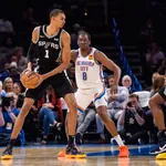 NBA: Wembanyama e Spurs estream com derrota para OKC com show de Chet Holmgren