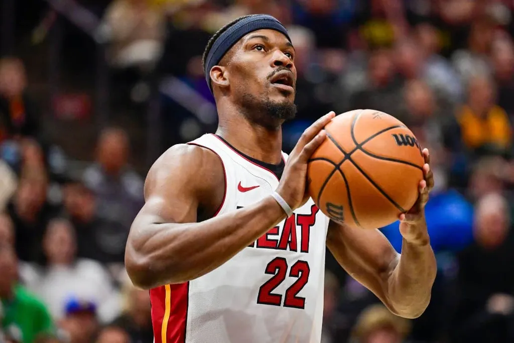 Jimmy Butler esnoba pr&ecirc;mio de MVP da NBA: &lsquo;Quero banner de campe&atilde;o&rsquo;