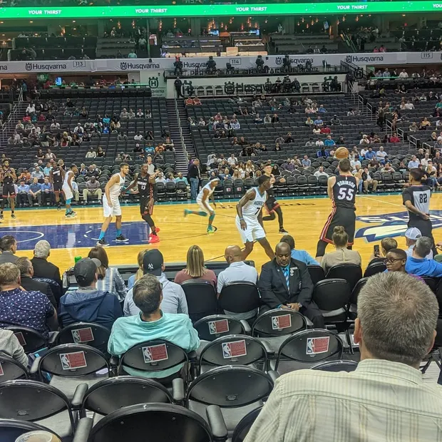 charlotte hornets spectrum center