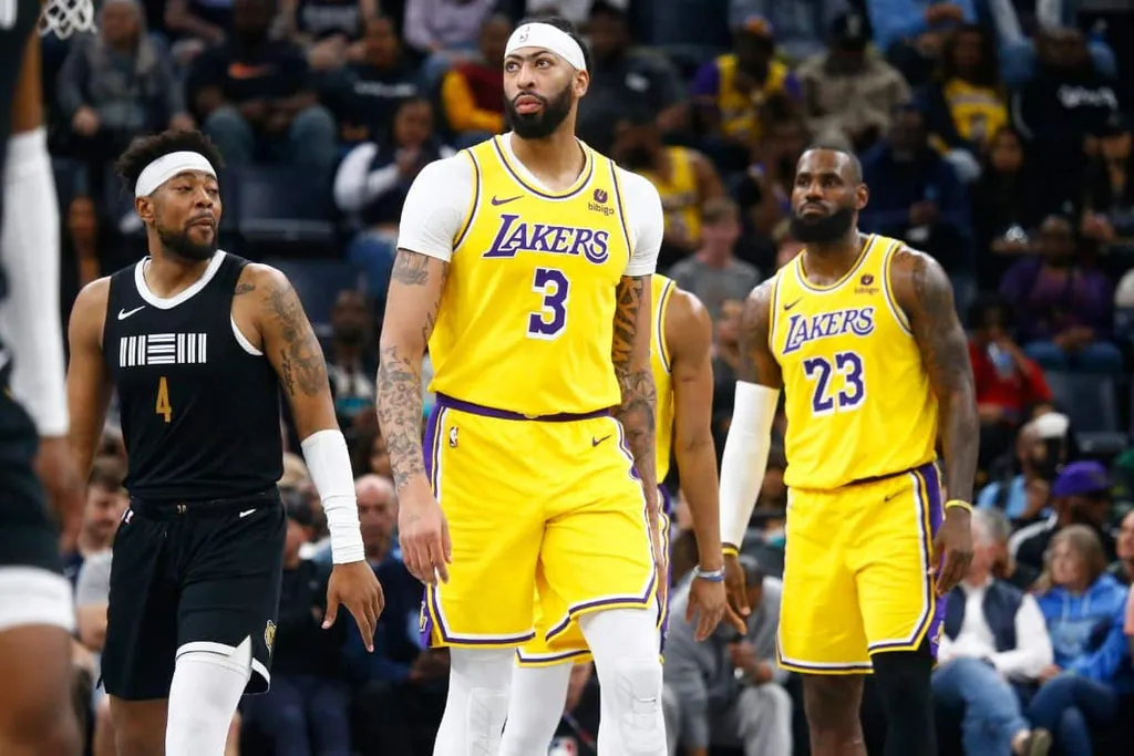 NBA: Lakers sobrevivem em Memphis &agrave;s v&eacute;speras do torneio de play-in