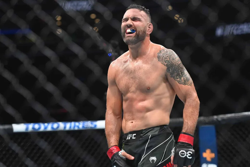 Chris Weidman revela nova fratura na perna no UFC 292