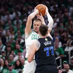 Finais da NBA: Kristaps Porzingis est&aacute; fora do jogo 3; Luka &eacute; confirmado para a disputa