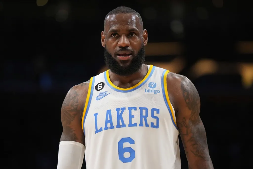 NBA: Lakers t&ecirc;m atualiza&ccedil;&atilde;o sobre LeBron James antes de partida contra Bulls