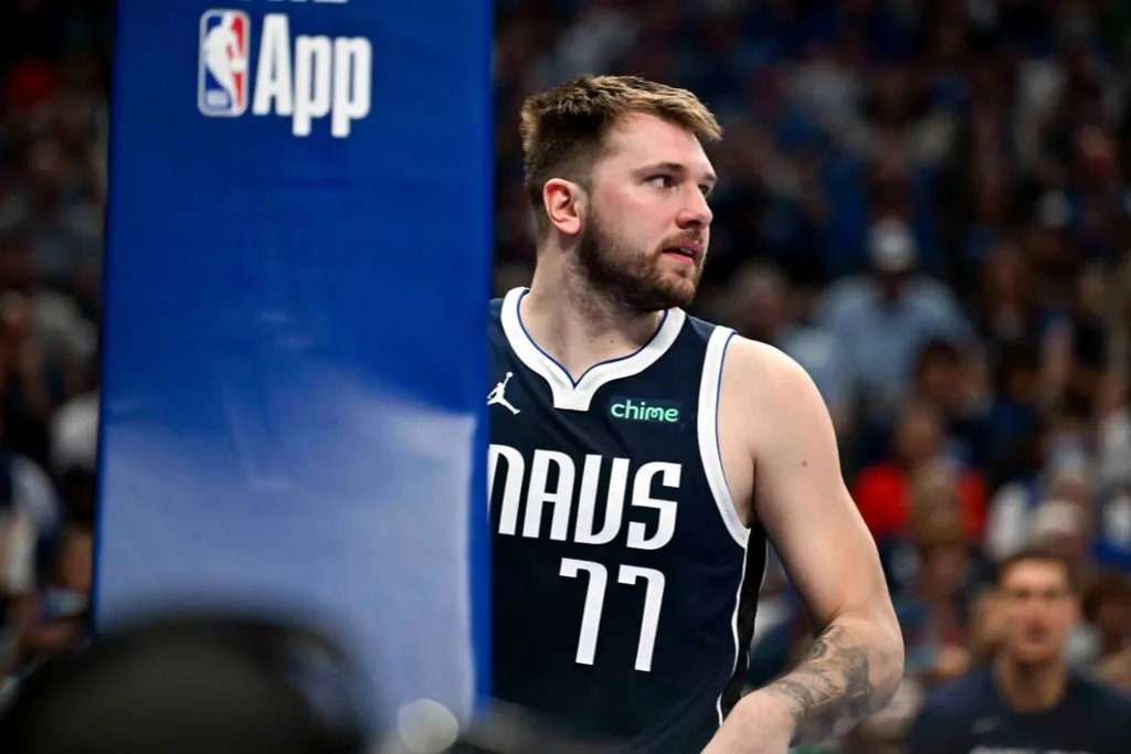 NBA playoffs 2024: Doncic &eacute; d&uacute;vida para Jogo 4 entre Mavs e Wolves