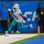 NFL: com 10 touchdowns e recorde de Tyreek Hill, Dolphins aplica surra hist&oacute;rica nos Ravens