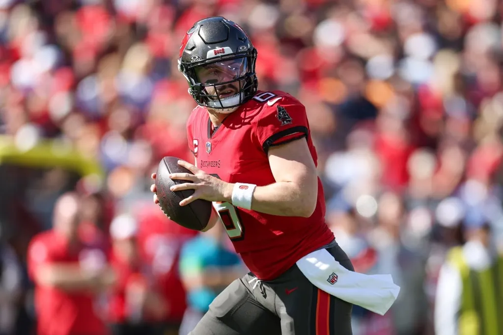 NFL: T&eacute;cnico dos Buccaneers confirma Baker Mayfield para jogo da semana 18