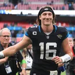 NFL: Trevor Lawrence acredita que renova&ccedil;&atilde;o com os Jaguars vai &lsquo;se resolver sozinha&rsquo;