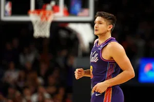 NBA: Grayson Allen brilha e comanda vitória dos Suns sobre o Heat