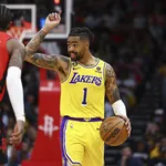 NBA: Lakers trope&ccedil;am nos Rockets e colocam Playoffs em risco