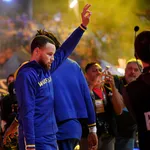 NBA: Curry rompe o sil&ecirc;ncio sobre recorde de Ionescu e faz promessa ousada