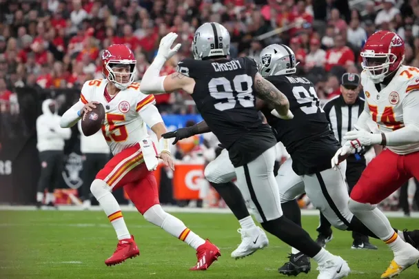 Maxx Crosby x Patrick Mahomes