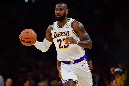 Lebron James em a&ccedil;&atilde;o pelo Los Angeles Lakers na NBA