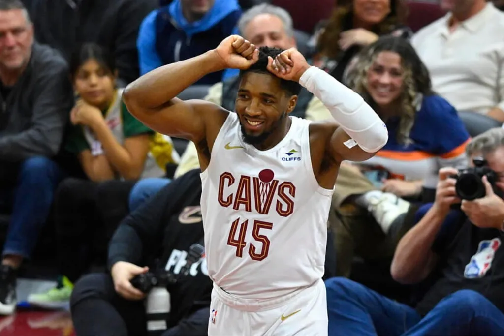 NBA: Donovan Mitchell brilha e Cleveland Cavaliers vencem os Bulls