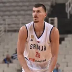 Copa de Basquete: jogador da S&eacute;rvia perde o rim ao levar cotovelada em jogo