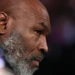 Mike Tyson retorna ao boxe e enfrenta influenciador em luta hist&oacute;rica&nbsp;no&nbsp;streaming