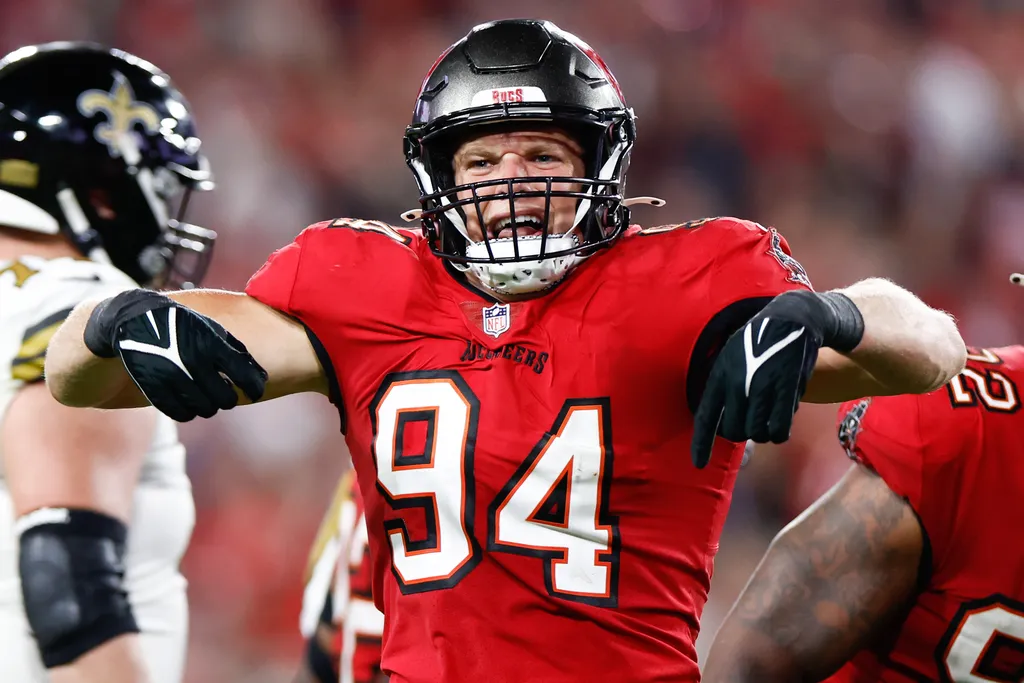 NFL: Primeiro jogador abertamente gay, Carl Nassib anuncia aposentadoria aos 30 anos