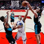 NBA: Ex-jogador dos Blazers &eacute; preso pelo FBI e acusado de crime grave