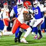 NFL: Novato dos Chiefs assume culpa por acidente de carro em Dallas