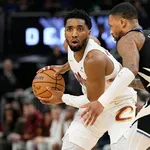 NBA: Donovan Mitchell domina em vit&oacute;ria dos Cavaliers sobre os Bucks
