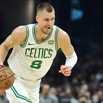Porzingis &lsquo;comemora&rsquo; fim da sequ&ecirc;ncia de vit&oacute;rias dos Celtics: &lsquo;&Eacute; saud&aacute;vel&rsquo;