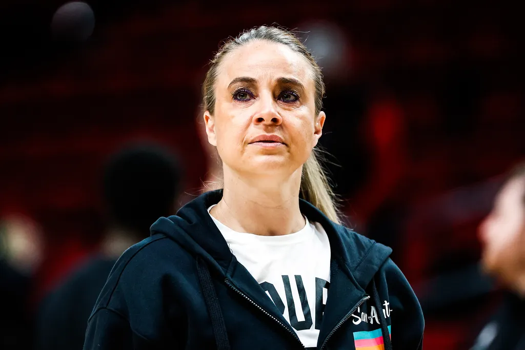 NBA: ex-assistente dos Spurs nega comportamento t&oacute;xico com atleta gr&aacute;vida