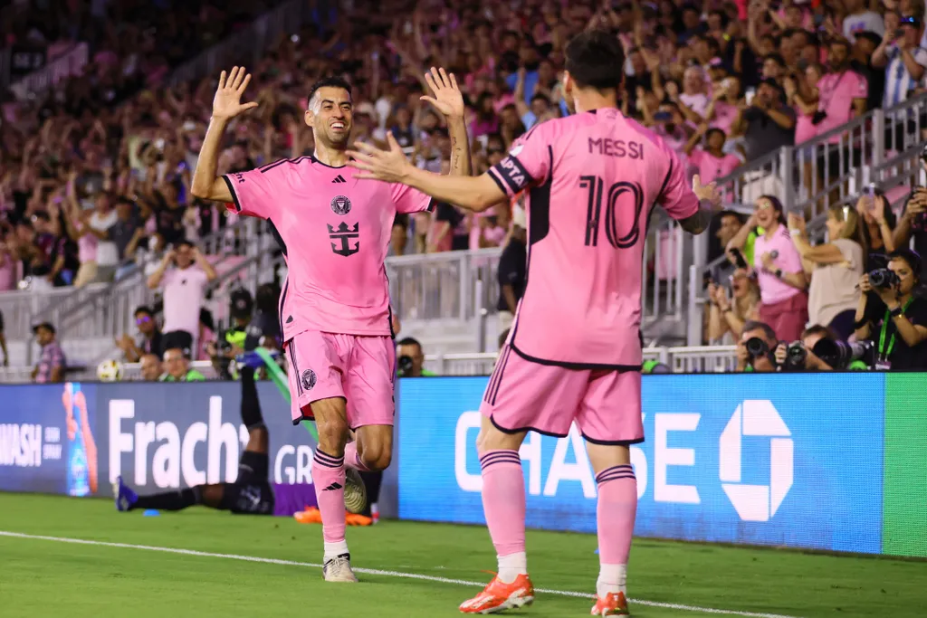 MLS: Busquets desencanta e Messi guarda dois em vit&oacute;ria do Inter Miami
