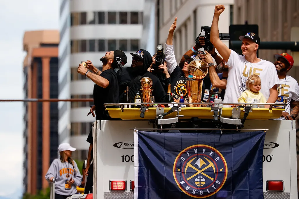 NBA: festa dos Nuggets teve acidente tenebroso e perna amputada