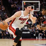 NBA: Miami Heat vence Kings com show de &lsquo;novo astro&rsquo;