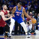 NBA: Embiid decide, 76ers vencem Heat e garantem vaga nos playoffs