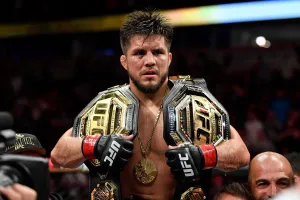 Henry Cejudo foi campe&atilde;o dos moscas e galos. Foto: Reprodu&ccedil;&atilde;o/Twitter @ufc