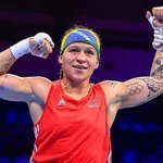 Boxe: Bia Ferreira faz hist&oacute;ria e conquista bicampeonato mundial