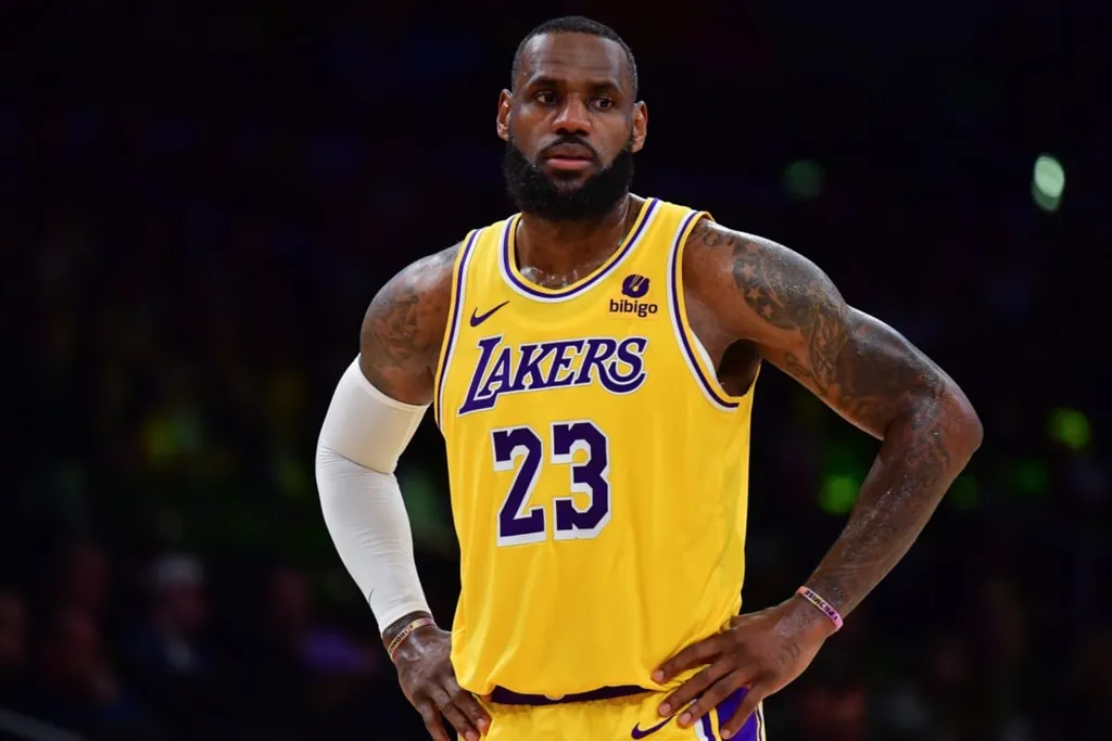 NBA: Troca de LeBron James para o Miami Heat &eacute; apontada por jornalista