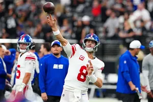 NFL: GM dos Giants esclarece futuro de Daniel Jones após lesão