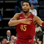 NBA: Cavaliers atingem importante marca em vit&oacute;ria sobre os Grizzlies