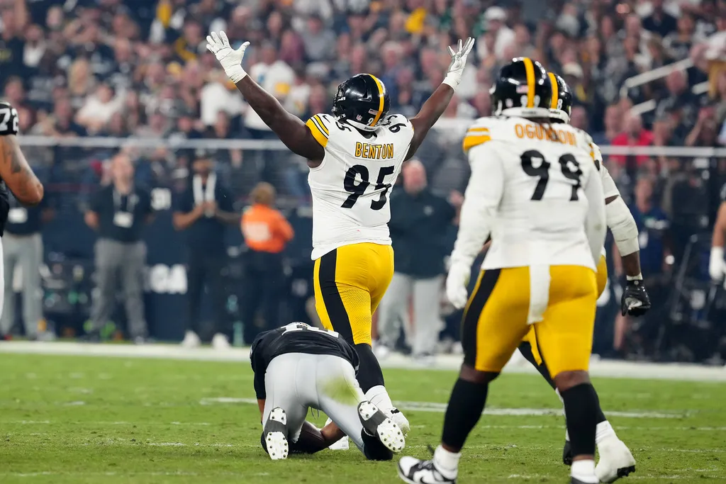 NFL: Em jogo apagado de Garoppolo, Steelers vencem Raiders em Las Vegas