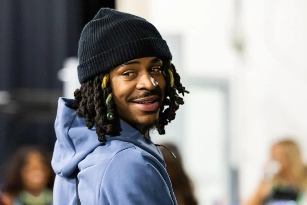 NBA: Ja Morant aparece em jogo dos Grizzlies, e f&atilde;s notam detalhe importante