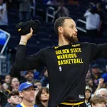 NBA: Curry atinge marca absurda e quebra mais um recorde na vit&oacute;ria contra os Grizzlies