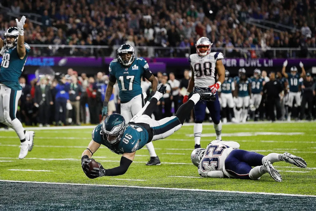 NFL: ganhador do Superbowl assina contrato com o Washington Commanders