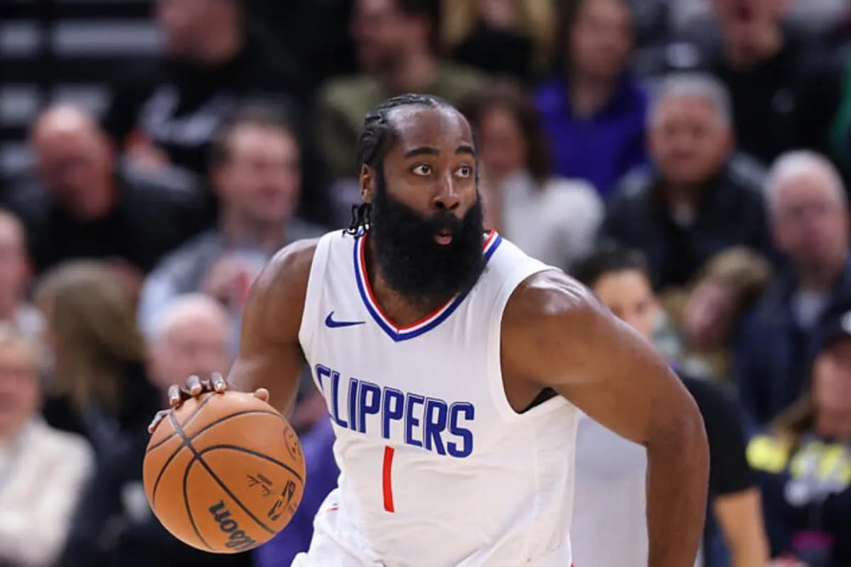 James Harden em a&ccedil;&atilde;o pelos Clippers na NBA
