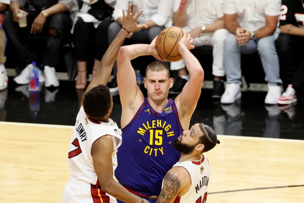 Saiba quem s&atilde;o os recordistas em triplos-duplos na hist&oacute;ria da NBA